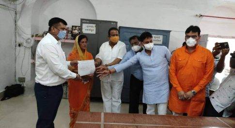 जिला पंचायत अध्यक्ष पद पर निर्वाचित हुई मंजू सिंह