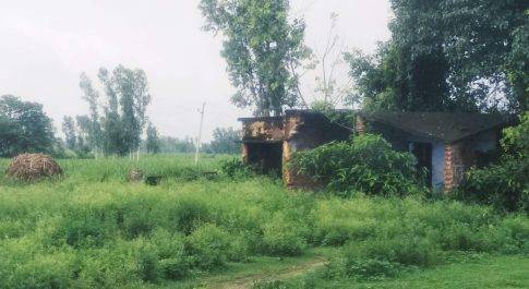 शिवाला तिराहा। उपस्वास्थ्य केंद्र मुगलीपुर का बुरा हाल, ग्रामीणों को नहीं मिल रहा