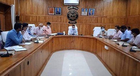 लम्बित सन्दर्भों का समयबद्ध निस्तारण करें विभाग: डीएम