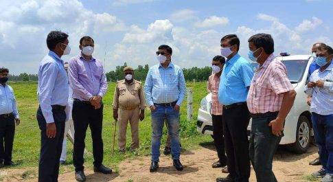 विकास खण्ड नवाबगंज के गो आश्रय स्थलों का डीएम ने किया निरीक्षण