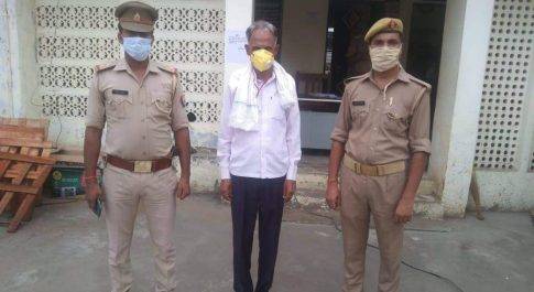 बृजमनगंज पुलिस ने जिला बदर अभियुक्त को गिरफ्तार कर भेजा न्यायालय