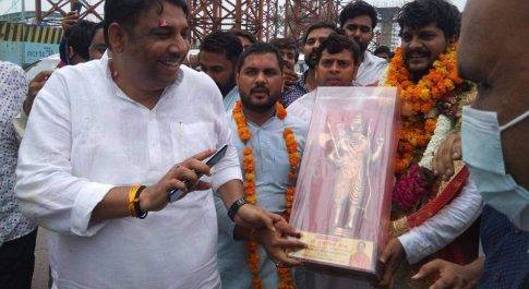 भाजपा युवा मोर्चे के नवनियुक्त क्षेत्रीय अध्यक्ष सुखविंदर सोम का हुआ भव्य स्वागत