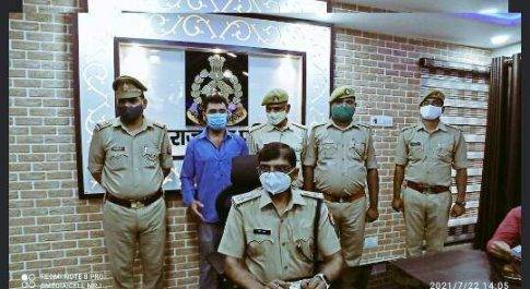 मानव तस्कर के हाथों दो किशोरियों को एसएसबी एवं पुलिस ने कराया मुक्त