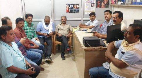 पुलिसिया उत्पीड़न पर लामबन्द हुए जिले के पत्रकार, 27 जुलाई को घण्टाघर चौक से जुलूस निकालकर एसपी को सौंपा जाएगा ज्ञापन