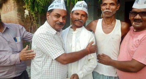 30 वर्षो से कांग्रेस के साथ कार्य करने वाले परशुराम गुप्ता ने थामा AAP का दामन