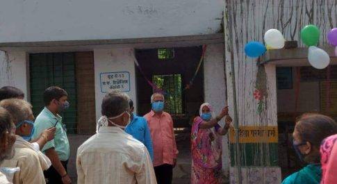 प्राथमिक विद्यालय मिश्रौलिया मैं प्रधान श्रीमती कैलाशी देवी के द्वारा ध्वजारोहण का कार्य किया गया