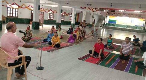 योग कार्यशाला में मुंबई से आए पारस मल जी ने बताएं चिकित्सा के नए नुक्से