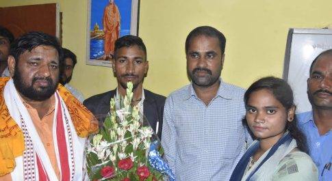 अनीस अंसारी ने पीड़ित पत्रकारों की उठाई आवाज