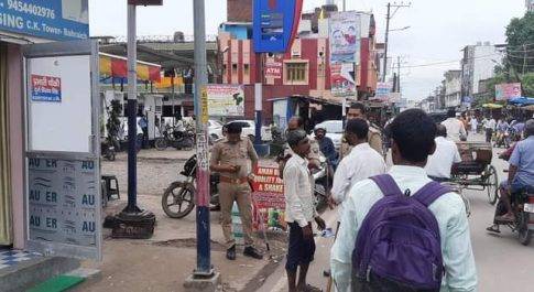 हौसला बढ़ बाइक चोरों ने दिन दहाड़े चौकी के सामने से उड़ाई चौकी इंचार्ज की बाइक