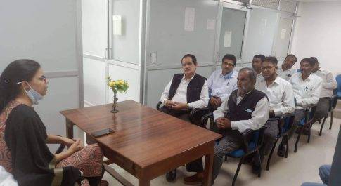 राश्ट्रीय लोक अदालत को सफल बनाने हेतु बार एसोसिएषन के पदाधिकारियों के साथ सम्पन्न हुई बैठक