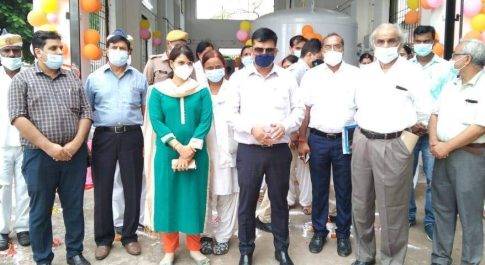 डीएम ने जनपद के सबसे बड़े ऑक्सीजन प्लाण्ट की क्रियाशीलता का लिया जायजा, 7 ऑक्सीजन प्लाण्ट क्रियाशील, 3 का कार्य प्रगति पर