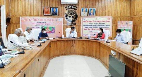 कुपोषित बच्चों को सुपोषित बनाने के लिए स्वास्थ्य व पोषण सुविधाएं उपलब्ध करायें : डीएम