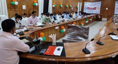 मतदाता नामावलियों के निरन्तर पुनरीक्षण की समीक्षा बैठक सम्पन्न