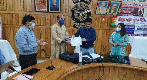 11 वर्ष से लम्बित प्रकरण का डीएम ने 01 दिवस में कराया निस्तारण फरियादी ने जताया आभार