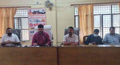 डीएम की अध्यक्षता में तहसील नानपारा में सम्पन्न हुई पीस कमेटी की बैठक