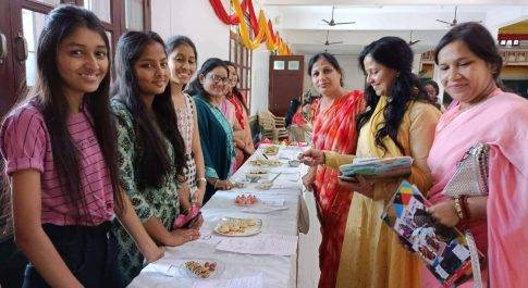 दीपावली पर विविध प्रतियोगिता का आयोजन