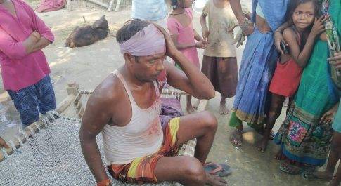 तेंदुऐ का आतंक। खेत में काम कर रहे तीन ग्रामीणो समेत चार व्यक्तियों को किया जख्मी।