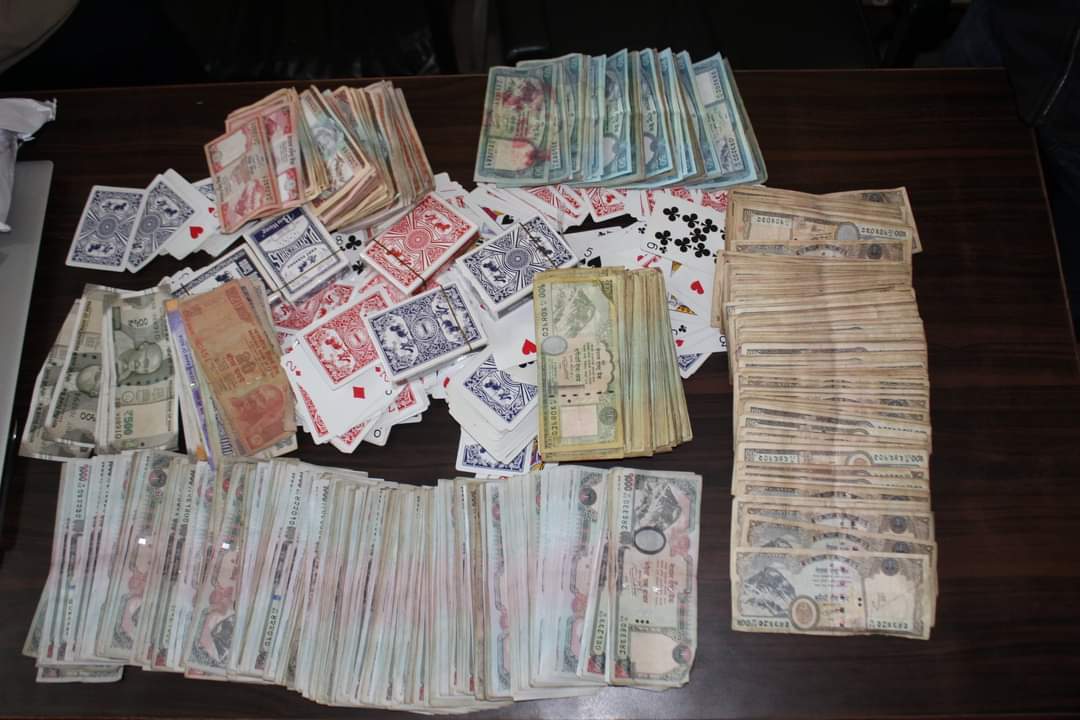 मेराज भाई नेपाल: नेपालगन्ज से जुवा खेल रहे ४८ लोगो को पुलिस ने पकडा