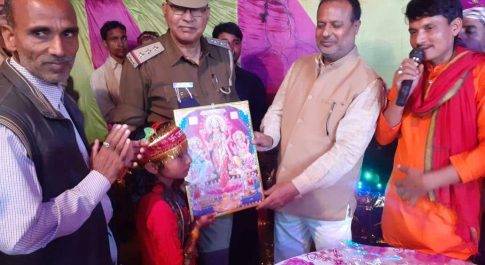 भगवान गणेश माँ लक्ष्मी के महाआरती सम्मान समारोह सम्पन्न,इस कार्यक्रम में नशा मुक्त देश बनाने का लिए गया संकल्प
