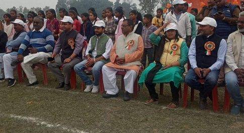 गायघाट के सरयू तट पर अमृत महोत्सव का कार्यक्रम का हुआ शुभारंभ