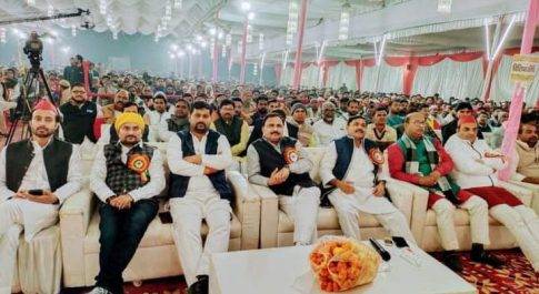 सदभावना कमेटी का बहराइच में मुशायरा व कवि सम्मेलन हुआ संपन्न