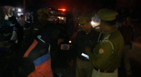 रुपईडीहा पुलिस ने बाबागंज व बाबा कुट्टी पर संदिग्ध वाहनों का चेकिंग अभियान चलाया