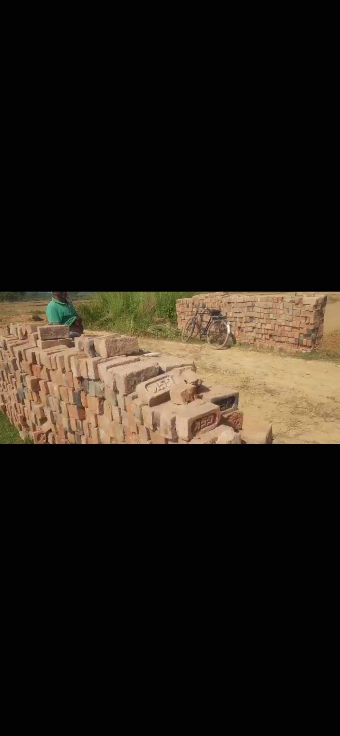 मानक विपरीत खडंजा निर्माण, में प्रधान की भूमिका