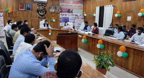 विकास कार्यो की मासिक समीक्षा बैठक सम्पन्न