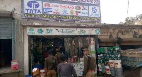 मोटर पार्ट्स की दुकान में हुई चोरी, हज़ारों के माल पर चोरों ने किया हाथ साफ