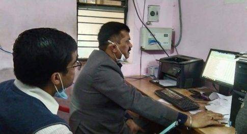 डीएम ने तहसील बहराइच का किया औचक निरीक्षण प्रपत्रों के डिजिटाईज़्ड कार्य का डीएम ने लिया जायज़ा