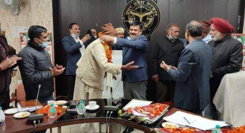 सर्वोच्च प्राथमिकता पर करें पेंशनर्स की समस्याओं का निस्तारणः डीएम