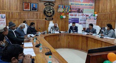 मण्डलायुक्त की अध्यक्षता में सम्पन्न हुई मतदाता पुनरीक्षण कार्यक्रम की समीक्षा बैठक