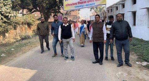 के.बी. इण्टर कालेज पयागपुर में आयोजित हुई मतदाता जागरूकता रैली छात्र-छात्राओं को दिलायी गयी मतदाता शपथ
