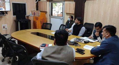 कोविड-19 संक्रमण से मृत्यु व्यक्तियों के आश्रितों को मिलेगी रू. 50 हज़ार की अनुग्रह सहायता: डीएम