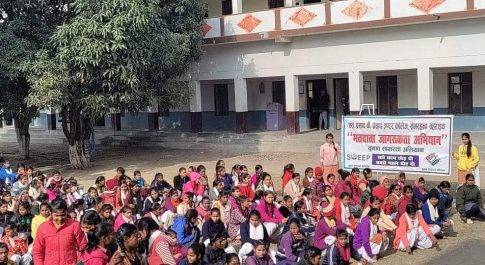 एसपीवीपी इण्टर कालेज सेमरहना में आयोजित हुआ मतदाता जागरूकता कार्यक्रम छात्र-छात्राओं द्वारा निकाली गयी जागरूकता रैली