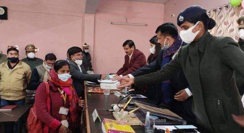 डीएम की अध्यक्षता में तहसील महसी में सम्पन्न हुआ सम्पूर्ण समाधान दिवस