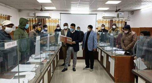 डीएम के औचक निरीक्षण में चाक चौबन्द मिला एकीकृत कोविड कमाण्ड सेन्टर