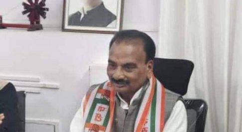श्रावस्ती के सपा नेता हाजी मोहम्मद रमजान सपा को छोड़ कांग्रेस में हुए शामिल।