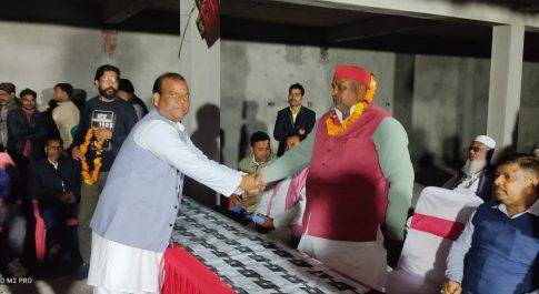 भारत नेपाल सीमावर्ती क्षेत्र के कांग्रेस और बीजेपी पार्टी के कार्यकर्ताओं ने थामा समाजवादी का दामन