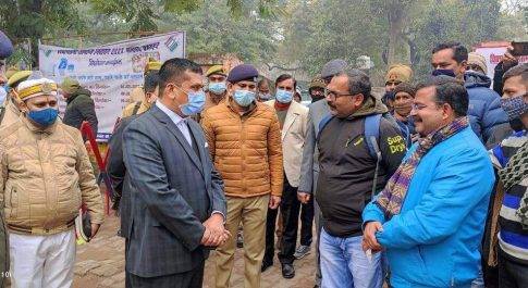जिलाधिकारी ने किया नामांकन परिसर का निरीक्षण