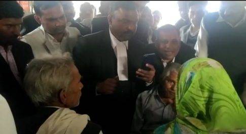 दबंगों ने ब्यान दर्ज कराने गयी पीड़ित महिला को अगवा कर पीटा, घण्टों रही बंधक कोरे कागजों पर कराया हस्ताक्षर लिये निशासनी अंगूठा