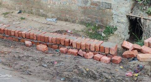 घटिया सामग्री का हो रहा है प्रयोग ,खण्ड विकास अधिकारी बेखबर अखिर जिम्मेदार कौन