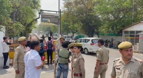 मुख्यमंत्री योगी आदित्य नाथ के शपथ गृहण समारोह में कई मुखमंत्री सहित पहुंचे ये उद्योगपति