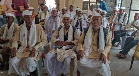राष्ट्रीय एकता एवं साम्प्रदायिक सदभावना कार्यक्रम सम्पन्न सम्मानित की गयीं सेनानी विधवा मातायें व परिजन