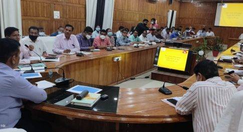 डीएम की अध्यक्षता में जिला स्वास्थ्य समिति की बैठक सम्पन्न