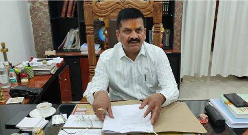 जिलाधिकारी ने वरासत सम्बंधी प्रकरण का दो दिवस में कराया निस्तारण