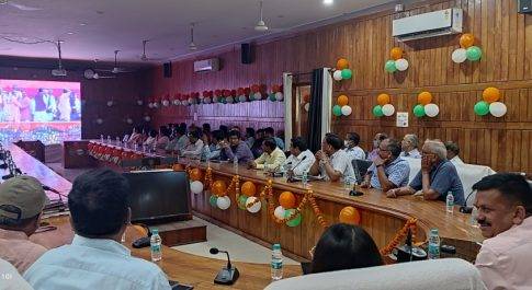 शपथ ग्रहण समारोह का जनपद में हुआ सजीव प्रसारण