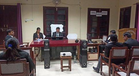 राष्ट्रीय लोक अदालत की सफलता के लिए समस्त न्यायिक अधिकारियों के साथ की गयी बैठक