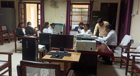 राष्ट्रीय लोक अदालत की सफलता के लिए समस्त न्यायिक मजिस्ट्रेटगणों के साथ की गयी बैठक