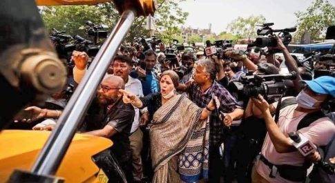 हम लड़ेंगे साथी क्योंकि लड़ने का कोई विकल्प नहीं होता